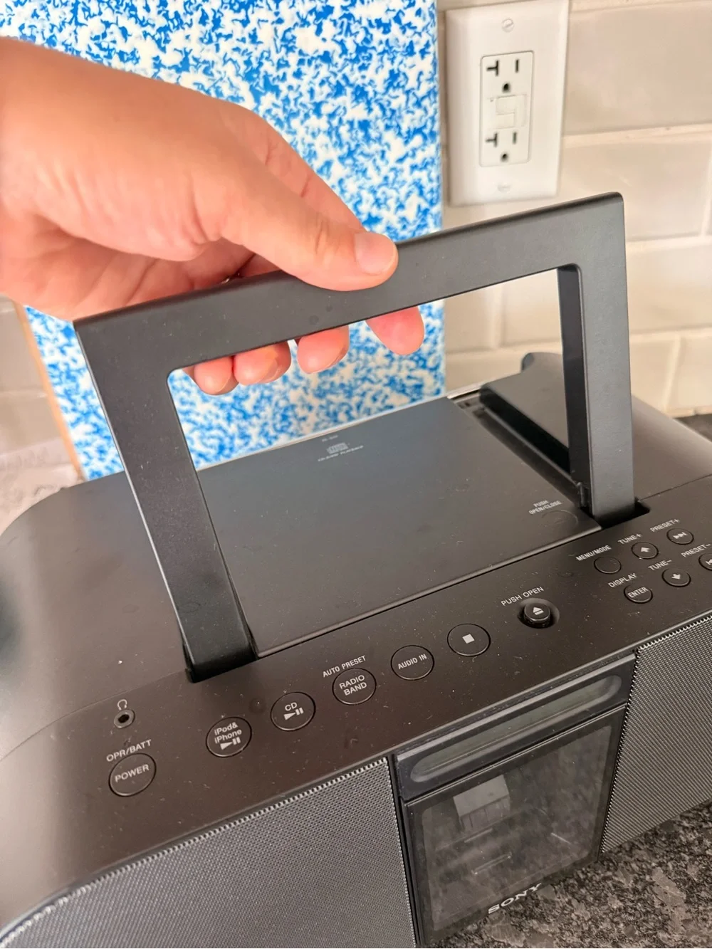 Sony ZS-S l4ip iPod player